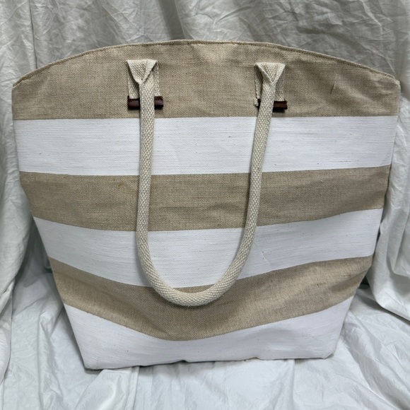 no brand Handbags - Women’s Large Tan and White Striped Reusable Tote Bag.